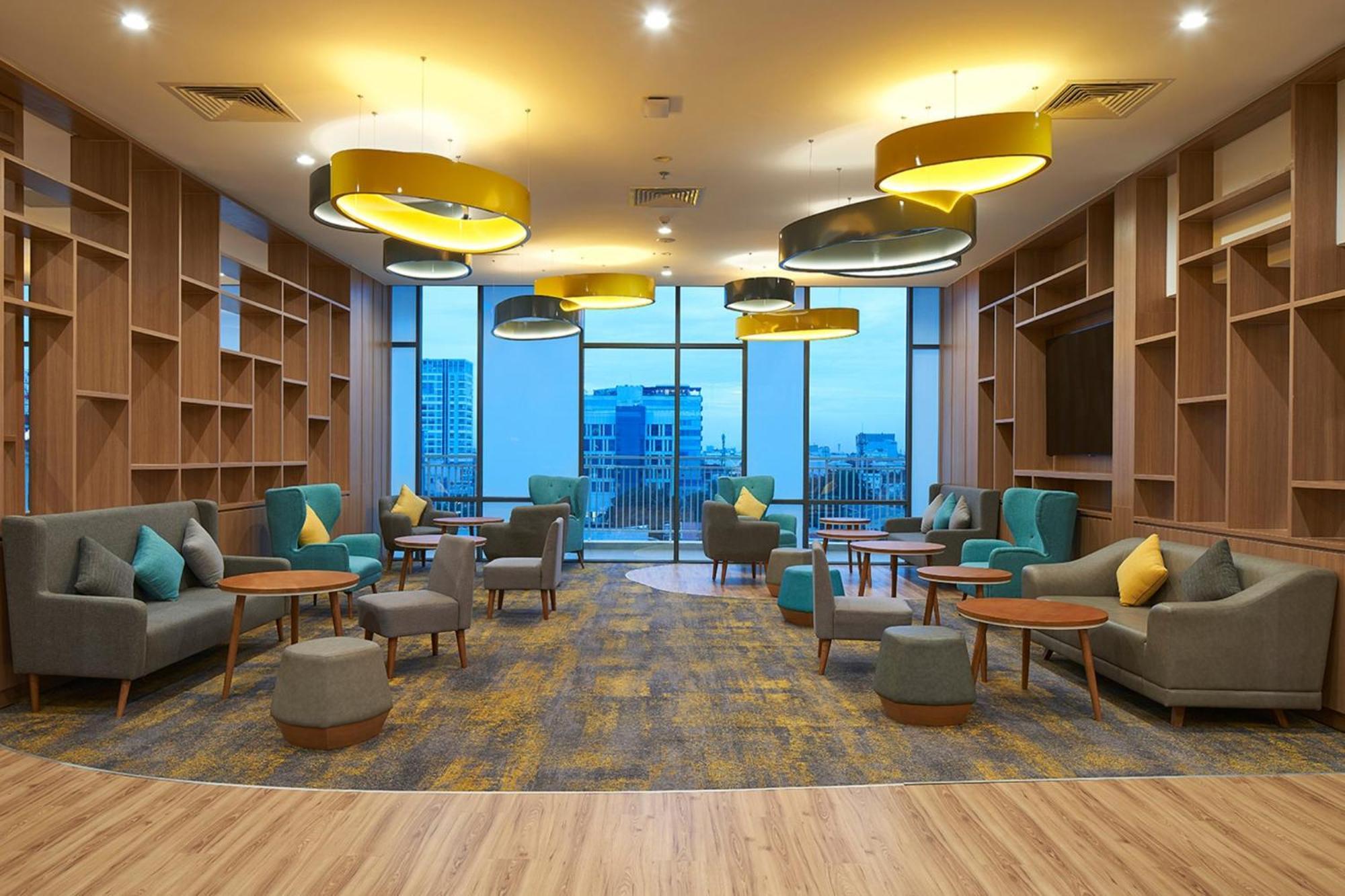 Holiday Inn & Suites Saigon Airport By Ihg Ho Chi Minh-staden Exteriör bild