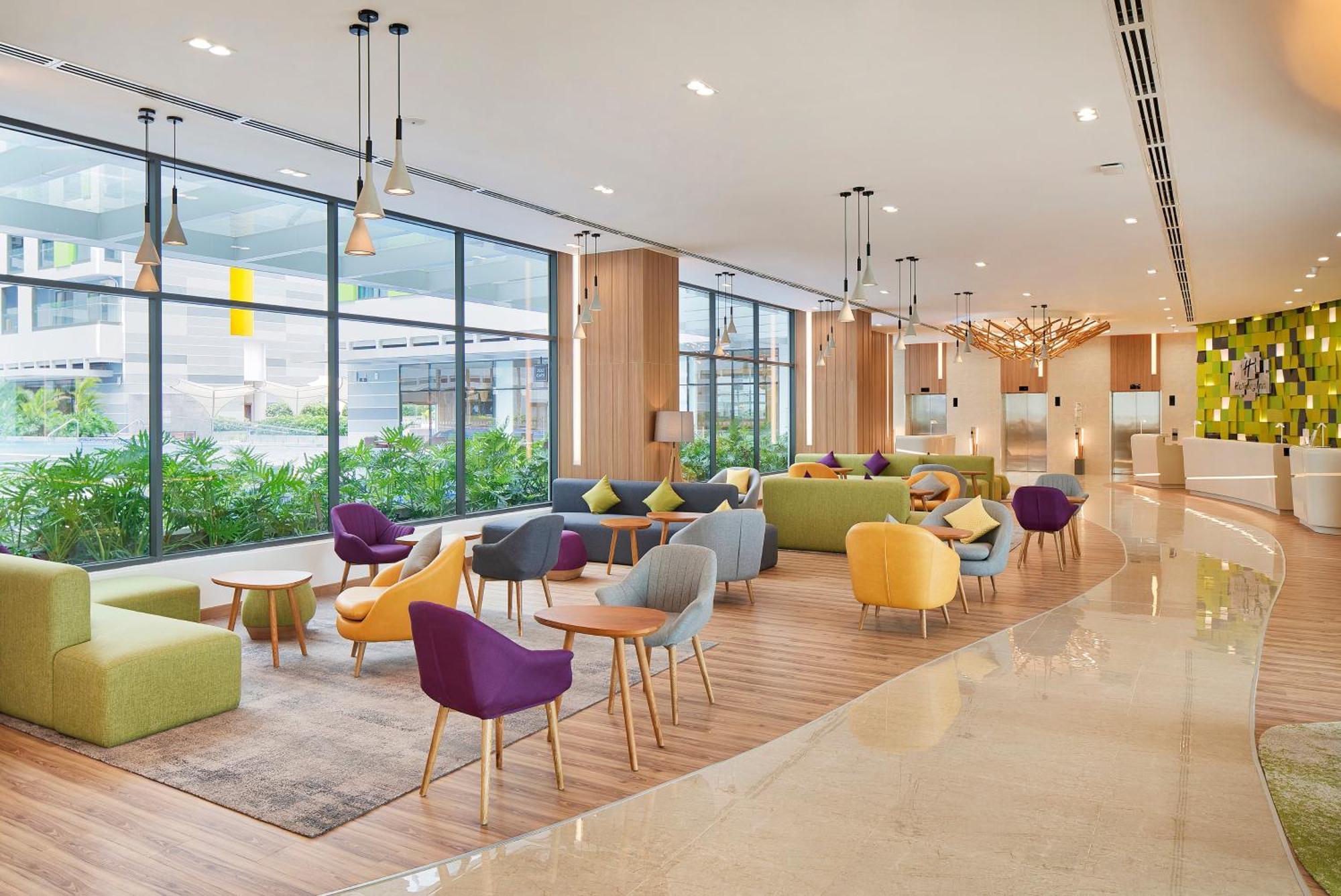 Holiday Inn & Suites Saigon Airport By Ihg Ho Chi Minh-staden Exteriör bild
