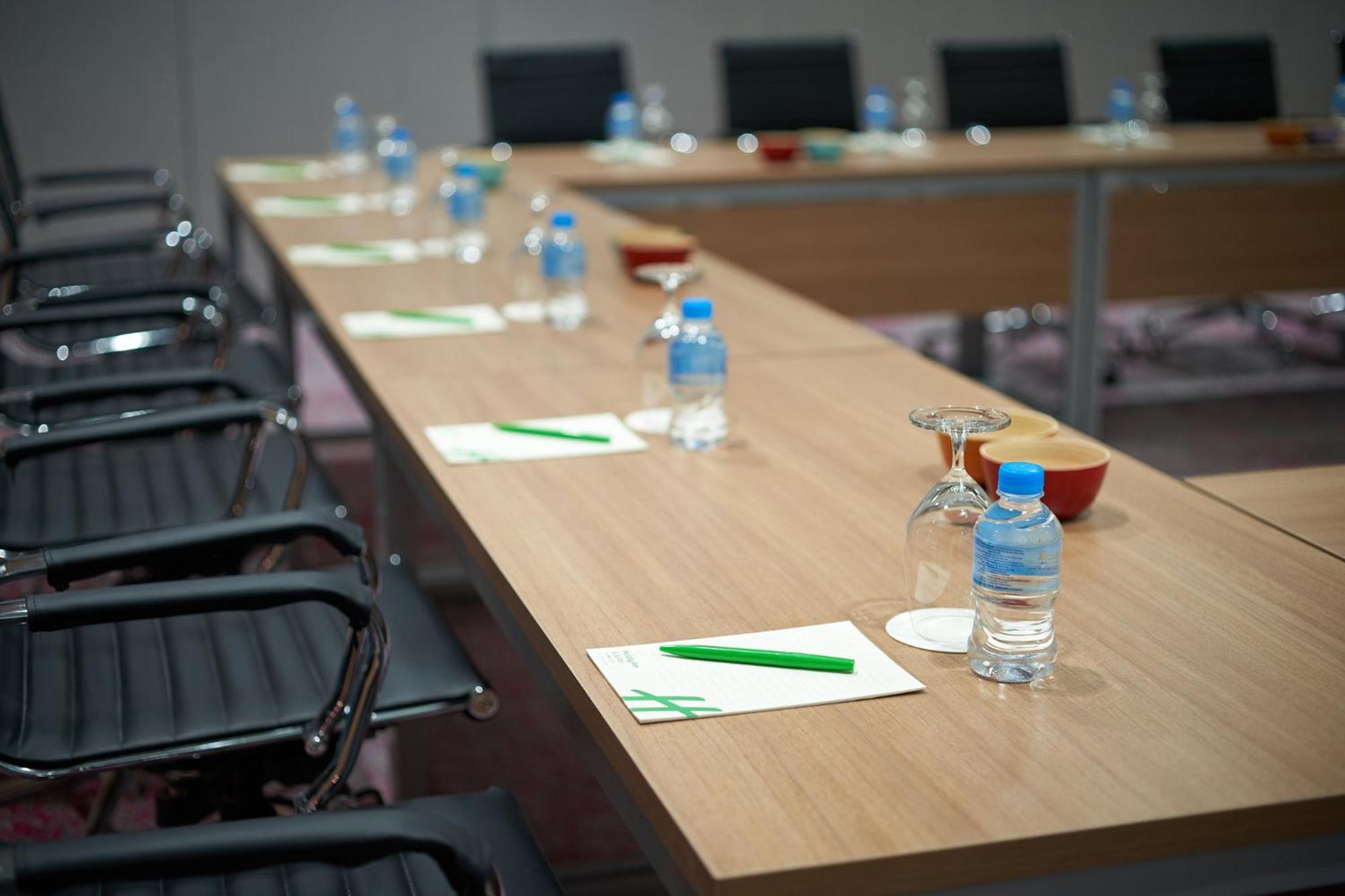 Holiday Inn & Suites Saigon Airport By Ihg Ho Chi Minh-staden Exteriör bild
